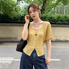 批发实拍~大码法式黄色V领蝙蝠袖针织开衫女<b class='q'>夏</b>季独特漂亮薄款冰丝上衣