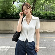 批发实拍-大码美式复古POLO领双拉链开衫女夏季显瘦设计感针织短袖T恤