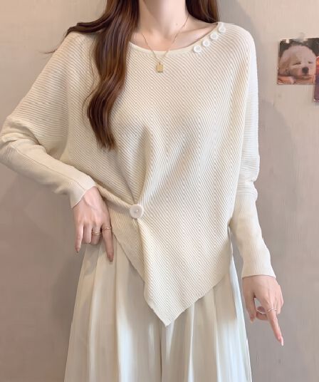 실사 빅 사이즈 이른 가을 새로운 루즈핏 슬림해 보이는 니트 스웨터 여성 한 부서 레트로 단추 한 알 주름 배트윙 소매 스웨터
