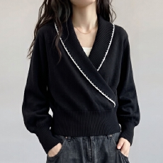 批发实拍~<b class='q'>大码</b>秋冬新款翻领拼色密边毛衣女V领洋气手工编织针<b class='q'>打底衫</b>