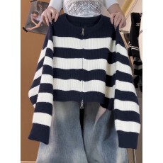 批发<b class='q'>韩国</b>chic秋季法式减龄拉链圆领拼色条纹针织衫女休闲短款毛衣外套