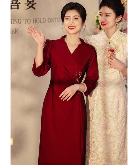 엄마 결혼 연회 예복 영 품격 안녕하세요. 시어머니 치파오 드레스 결혼 빨간색 안녕하세요. 서비스 몸매 가꾸기 슬림해 보이는 2025 새로운