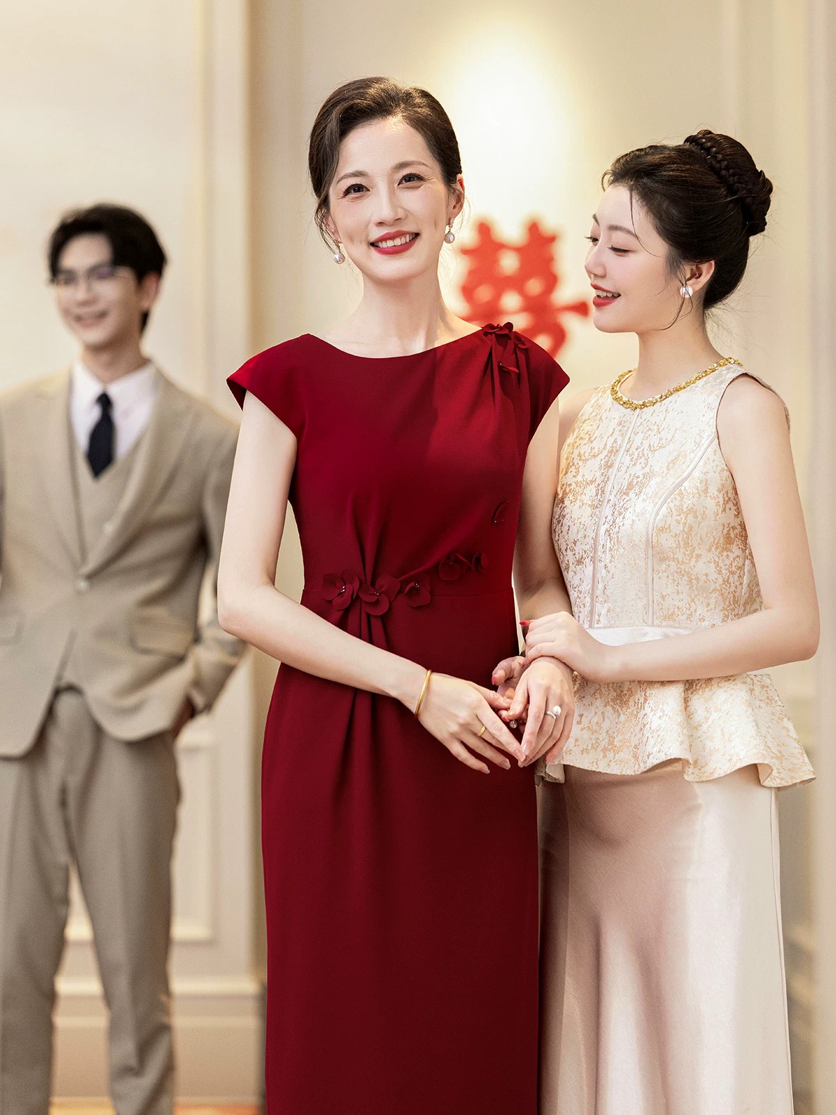여자 영 엄마 결혼 연회 예복 2026 새로운 품격 안녕하세요. 시어머니 결혼 예복 보통 웨어러블 드레스