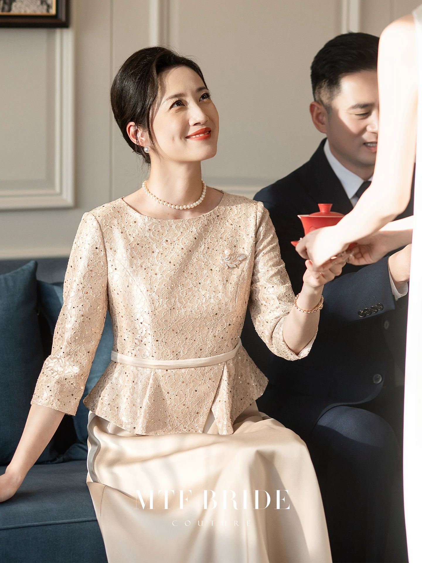 영 안녕하세요. 엄마 결혼 연회 예복 치마 안녕하세요. 시어머니 고급 빛 럭셔리 품격 고급 센스 대기 슬림해 보이는