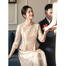 批发年轻喜<b class='q'>妈妈</b>婚宴礼服裙喜婆婆高端轻奢气质高级感大气显瘦