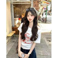 满天星 已出货 人棉 260克 斜肩t恤字母印花宽松短袖露肩