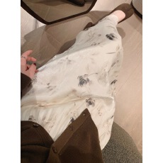 批发2026春季碎花垂感半身裙女高腰a字大摆遮胯显瘦长裙温柔春季新款