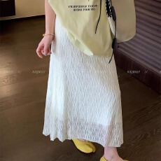 批发爱情魔鬼鱼 纯色褶皱直筒<b class='q'>半身裙</b>女2026春季新款高腰气质百搭长裙