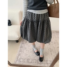 批发韩版减龄波点花苞半身裙女2026秋季新款松紧腰木耳边A字中款裙