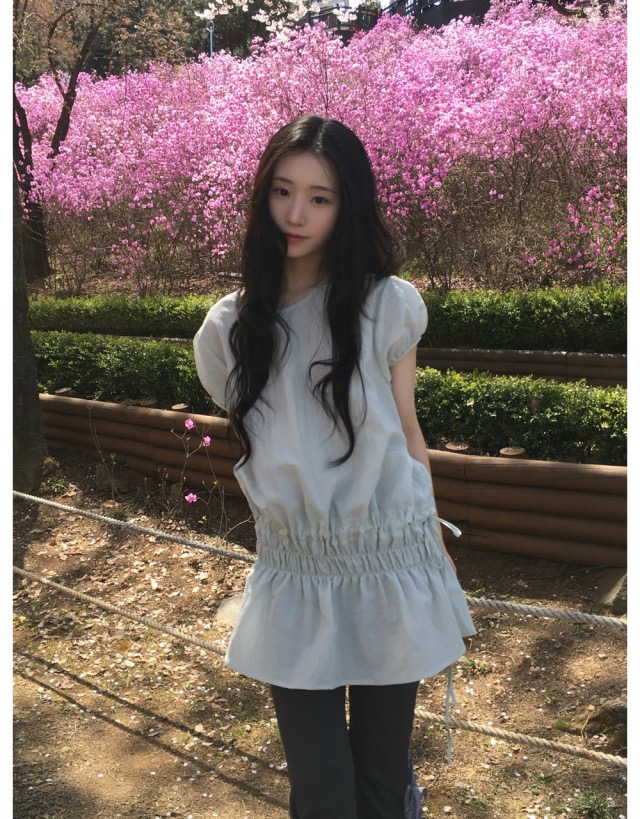있음 선적 연령 감소 라운드 넥 펌프 Pleat 허리 수축 반팔 드레스