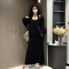 批发韩版<b class='q'>时尚</b>气质套装女秋季新款纯色宽松<b class='q'>休闲</b>连帽卫衣挂脖长裙两件套
