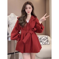 批发2025冬秋季圣诞红色新款<b class='q'>韩</b>版保暖中长款大衣绑带连帽灯笼袖外套女