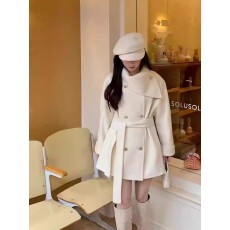 批发白色高级感毛呢<b class='q'>外套</b>女短款2026冬季新款小个子千金围脖领呢子大衣