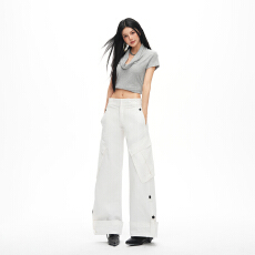 批发<b class='q'>实拍</b>26新品秀场摩登都市斜口袋侧褶修饰比例剪裁大口袋工装休闲裤