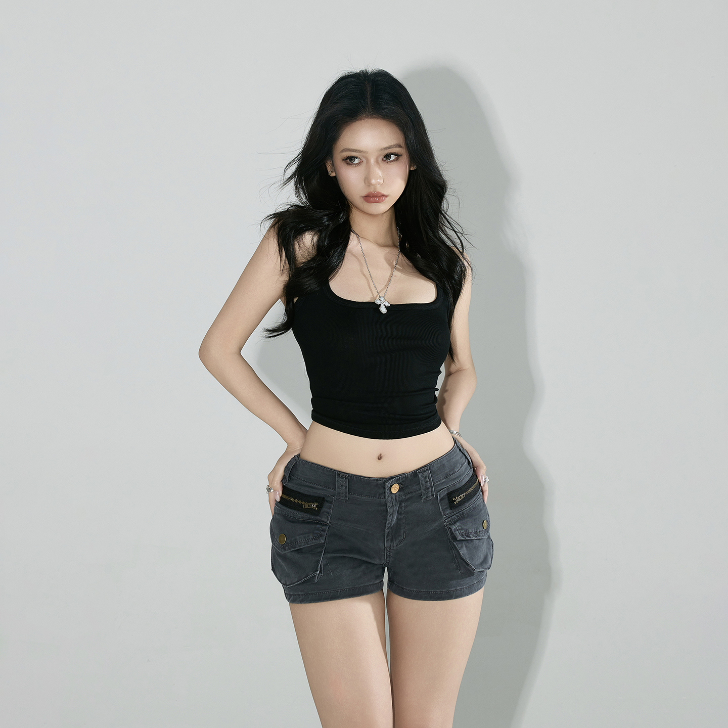 실사 아메리칸 레트로 로우 웨이스트 핫걸 워크웨어 반바지 여름 기타 주머니 슬림해 보이는 타이트 스커트 핫 바지 청바지 여성