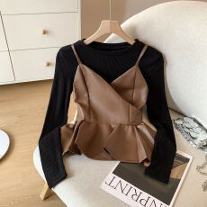 批发实拍春秋复古辣妹咖色收腰真两件皮上衣女设计感显瘦长袖打底衫