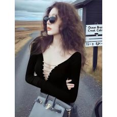 批发已出货黑色一字领镂空打底衫上衣女秋冬高级感绝美短款长袖<b class='q'>t</b><b class='q'>恤</b>