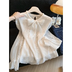 批发实拍2026春季新款韩系钉珠系带木耳领蕾丝提花衬衫女通勤<b class='q'>长袖</b><b class='q'>上衣</b>