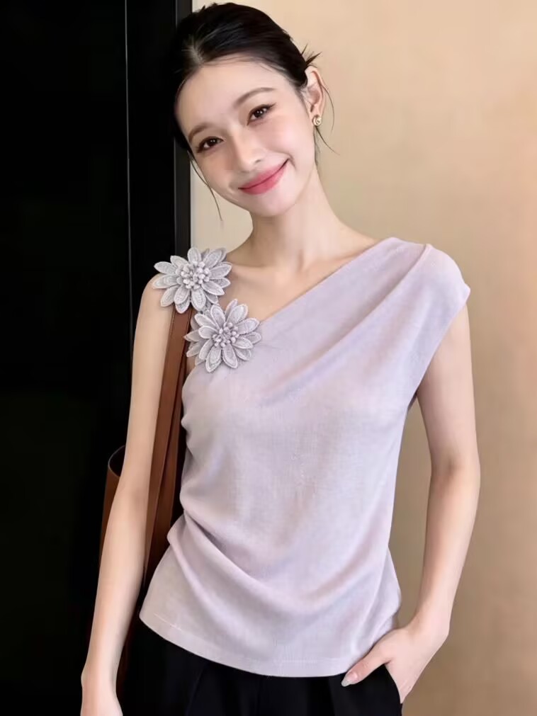 프랑스식 3 차원 꽃 비스듬한 칼라 오프숄더 셔츠 조끼 여성 여름 새로운 허리 수축 슬림해 보이는 품격 민소매 슬립 맨위