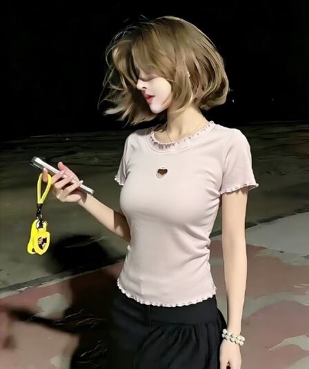 실사 프랑스식 하트 핫걸 프릴 반팔 티셔츠 여성 고유 한 Chic 고급 작은 대중 디자인 센스 맨위 여름