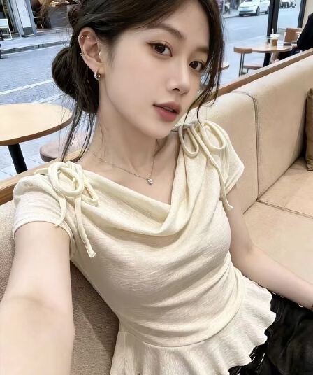 실사 여름 고유 한 살구 색상 레이스업 반팔 티셔츠 여성 디자인 센스 작은 대중 달콤한 핫걸 출퇴근 다용도 맨위