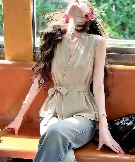 여름 고유 한 Chic 십자가 V넥 민소매 조끼 조끼 여성 디자인 센스 핫걸 몸매 가꾸기 스트랩 허리 수축 맨위