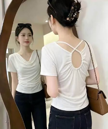 실사 여름 프랑스식 품격 섹시함 핫걸 홀로우 아웃 백리스 반팔 티셔츠 여성 고유 한 Chic 디자인 센스 맨위