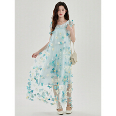 批发夏季新款度假风仙气重工裙子立体花朵吊带<b class='q'>连衣裙</b>两件套