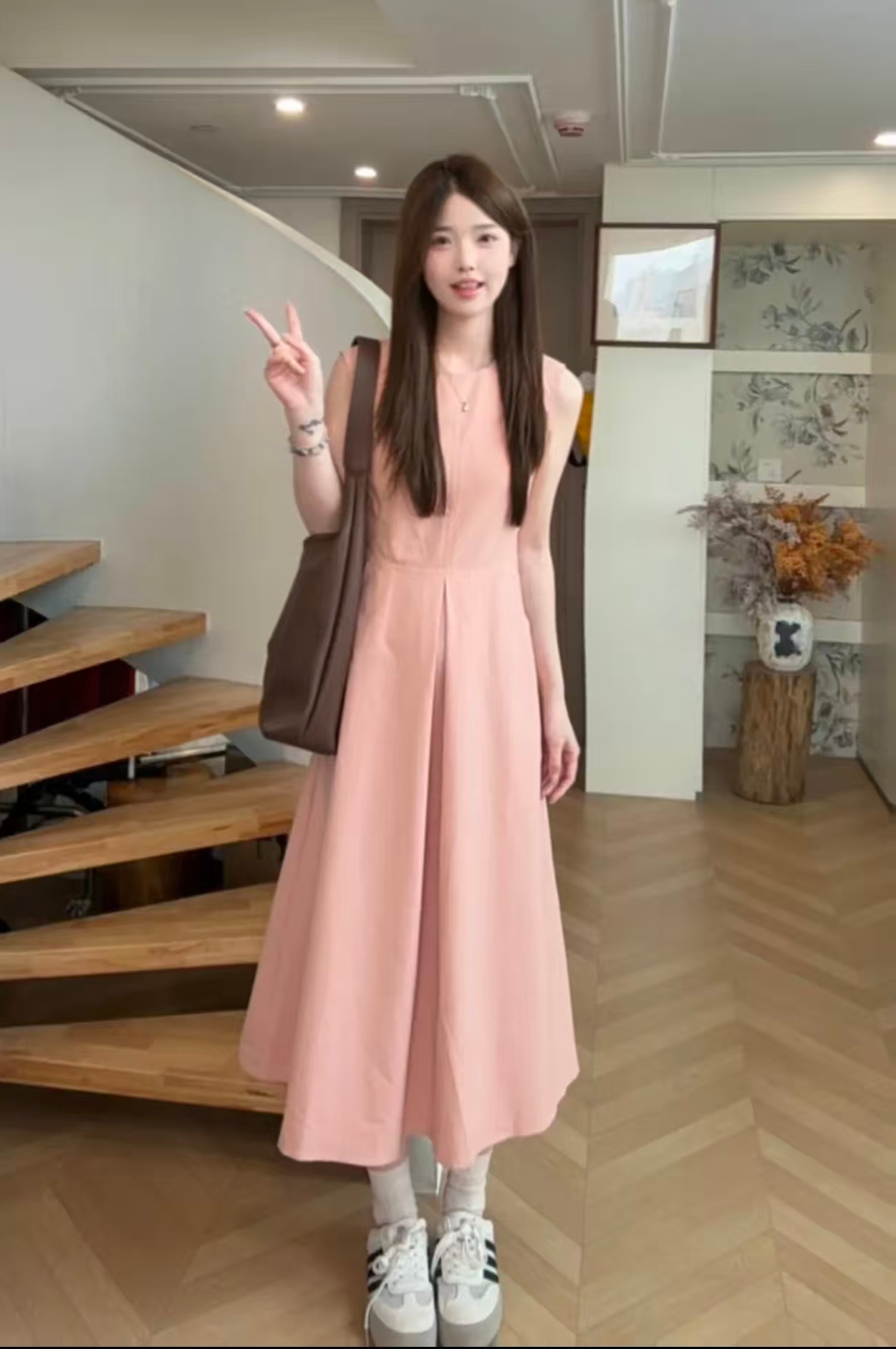 한 부서 이른 봄 품격 민소매 슬림해 보이는 한 마디 핑크색 다용도 드레스