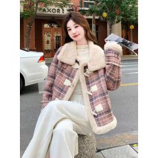 批发格子皮毛一体羊羔绒<b class='q'>外套</b>女短款冬季2025新款爆款小个子羊羔毛棉服