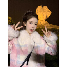 批发小香风外套女<b class='q'>短款</b>2025冬季小个子时尚拼接减龄年轻款毛呢上衣