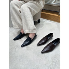 批发2026春高级感复古尖头平底单鞋<b class='q'>英伦</b>风软皮一脚蹬小皮鞋今年流行鞋