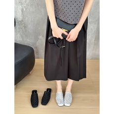 2026平底穆勒鞋一脚蹬懒人半拖鞋女春季新款欧美风包头拖鞋女