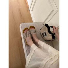 2026新款时尚水钻一字露趾凉拖鞋女方头平底