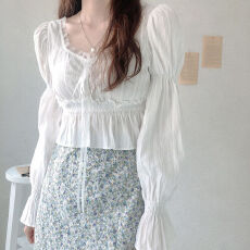 批发韩版甜美减龄花边方领系带蝴蝶结修身显瘦喇叭袖短款衬衫