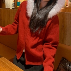 批发新年红色毛领<b class='q'>针织</b><b class='q'>开衫</b>女外套秋冬新款纯色高级感修身洋气连帽上衣