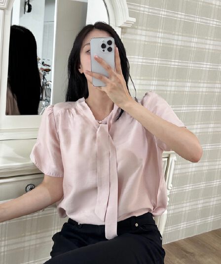 있음 선적 프랑스식 부드러운 바람 리본 칼라 양성 및 음성 착용 디자인 루즈핏 슬림해 보이는 거품 소매 쉬폰 셔츠 삼색