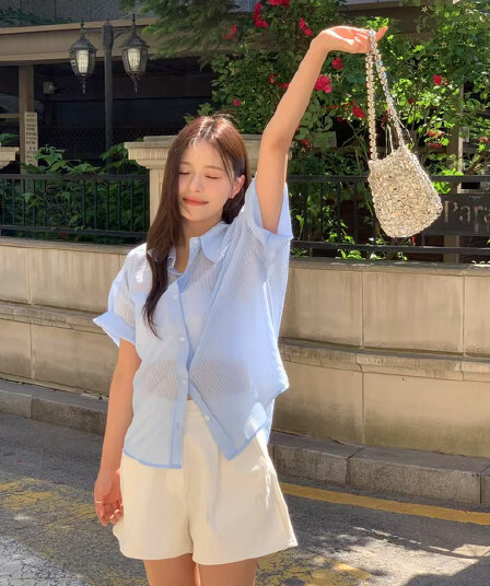 있음 선적 느긋한 바람 부드러운 소녀 Seersucker 질감 센스 배색 스트라이프 다용도 루즈핏 반팔 셔츠
