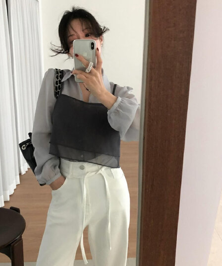 ins 한 부서 작은 대중 디자인 센스 더블 계단식 착용 마이크로 ~을 통해 망사 이후 단추 다용도 캐미솔 삼색