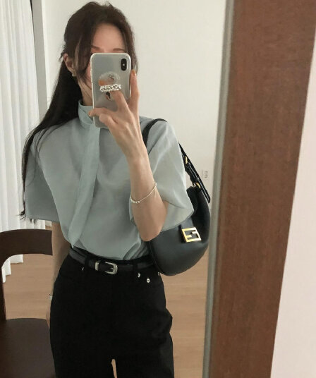 ins 프랑스식 부드러운 바람 리본 칼라 양성 및 음성 착용 디자인 루즈핏 슬림해 보이는 거품 소매 주간 실크 셔츠 삼색