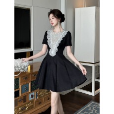 批发<b class='q'>欧洲站</b>富家千金小黑裙<b class='q'>连衣裙</b>女夏季2026新款掐腰大方得体生日礼服