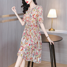 批发高端真丝<b class='q'>连衣裙</b>女夏季2026新款V领显瘦气质女人味减龄<b class='q'>桑蚕丝</b>裙子