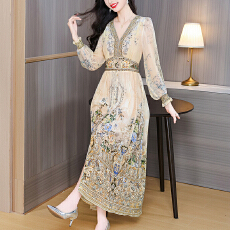 批发菲梦伊100<b class='q'>桑蚕丝</b>印花<b class='q'>连衣裙</b>女春季高品质真丝镶钻旅游度假长裙子