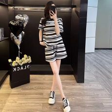 批发官图原版面料棉质条纹刺绣圆领短袖<b class='q'>短裤</b><b class='q'>运动</b>套装<b class='q'>女</b>夏两件套跑步服