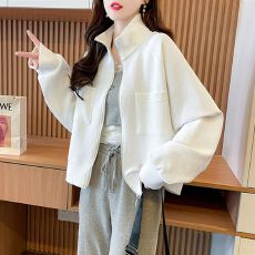 批发官图提花秋装短款卫衣<b class='q'>开衫</b>外套女2026新款高级感炸街chic棒球服衣