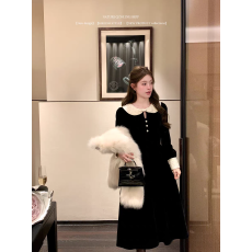 批发【杨小卷 11/1 10:00 上新首发享85折】赫本千金<b class='q'>娃娃</b>领黑色丝绒裙