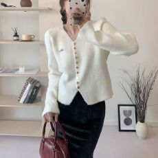 批发2025秋冬秋装高级新款感领女法式<b class='q'>外套</b>设计感百搭毛衣<b class='q'>上衣</b>众针织衫