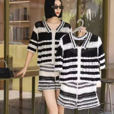 批发2026夏季法式镂空黑白条纹针织套<b class='q'>装</b>女翻领<b class='q'>短袖</b>短<b class='q'>裤</b>辣妹两件套