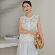 批发2026春夏钩花镂空针织衫宽松无袖马甲背心薄毛衫毛衣外搭开衫马甲