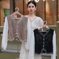 批发2026春季波西米亚镂空防晒罩衫女早秋民族风云南多巴胺<b class='q'>雪纺</b><b class='q'>上衣</b>